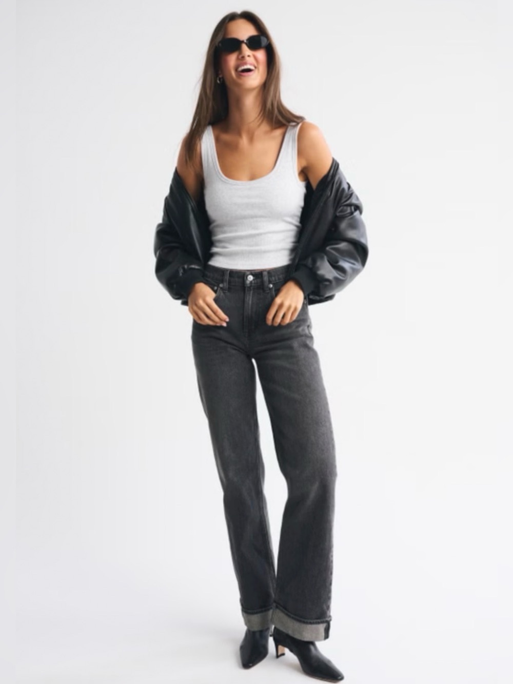 abercrombie 90s relaxed high rise jean black cuffed hem